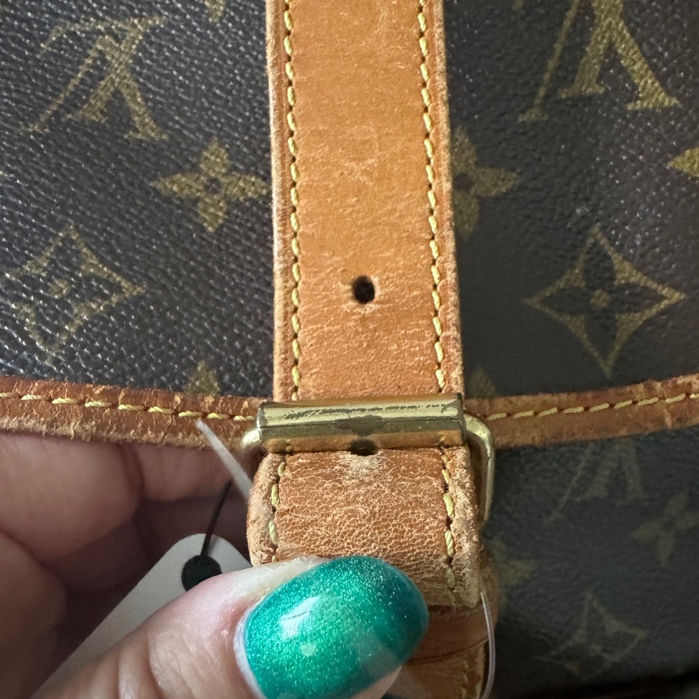 Louis Vuitton Dark Brown Monogram Messenger Bag - Picture 3 of 16